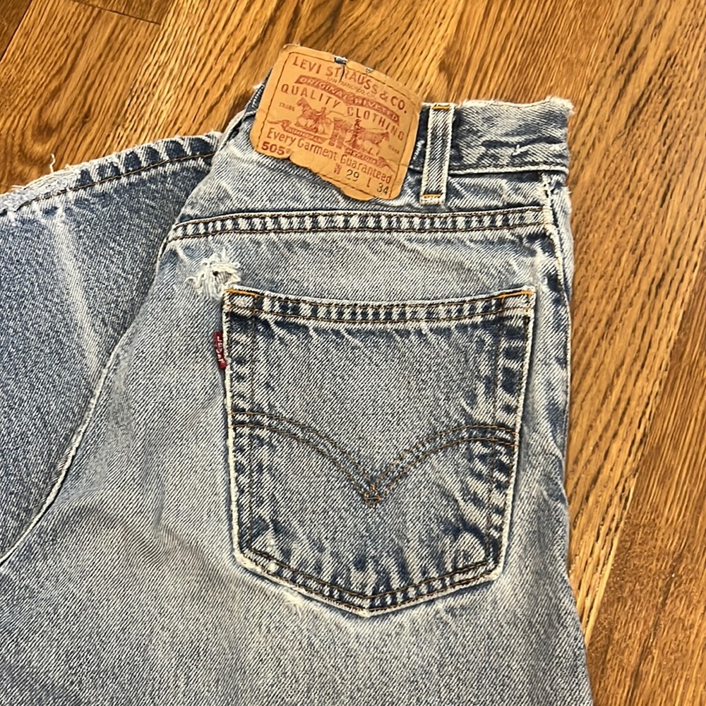 Levi’s Vinatge 505 Jeans.